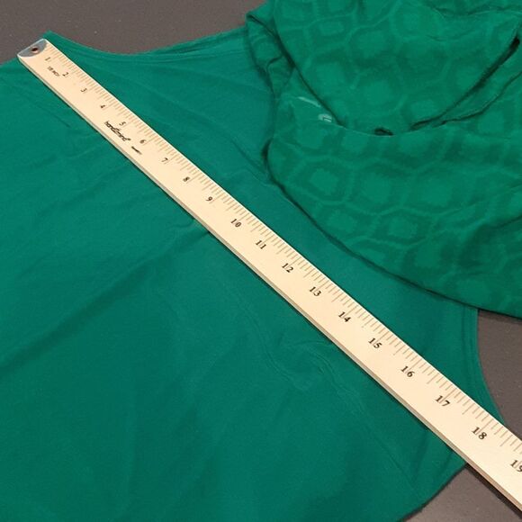 Notations Emerald Green Tank Shirt with Green Sheer Overlay NWT - Picture 11 of 13